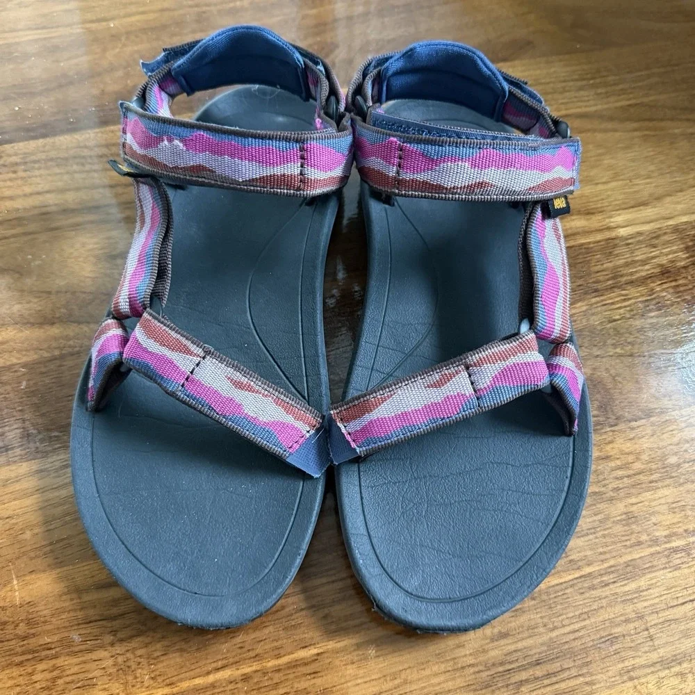 Teva Women's Girls Hurricane XLT2 Sport Hiking Sandals 1019390Y SIZE 4 Pink Blue